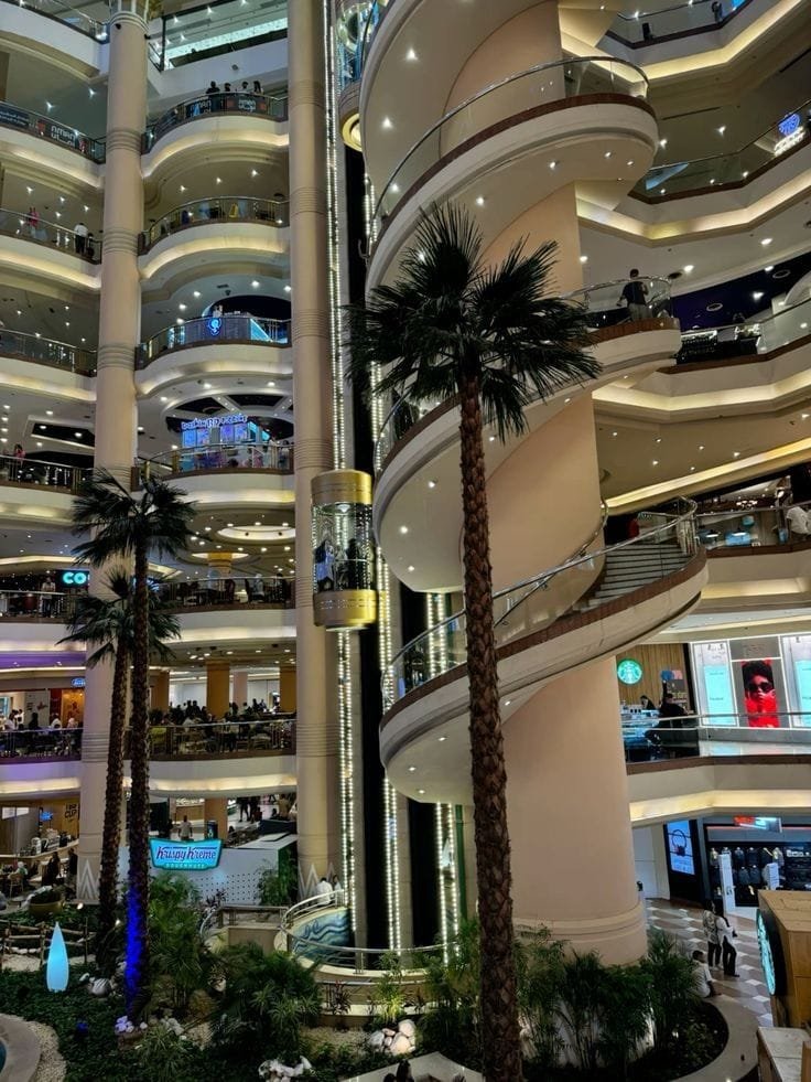 سان ستيفانو جراند بلازا